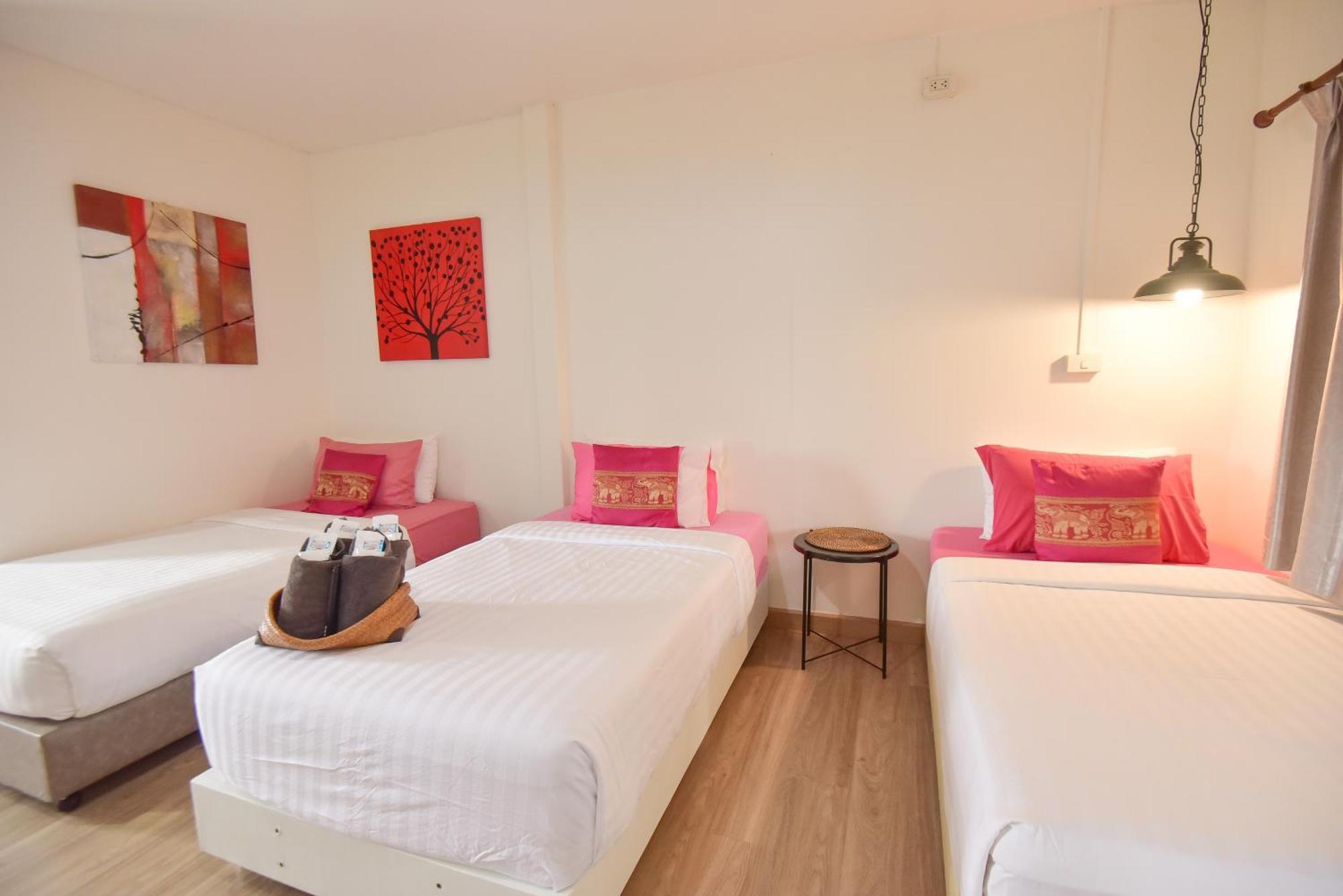P.U. Inn Resort Пра Након Си Аютая Екстериор снимка